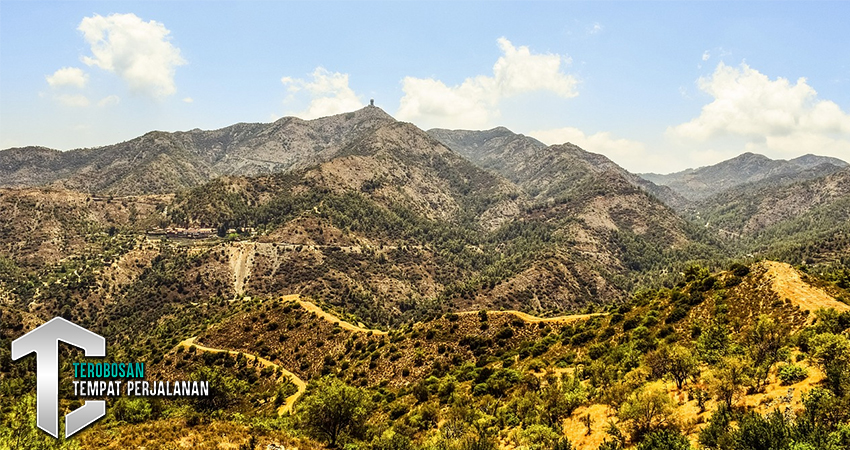 Mengunjungi Desa-desa Indah di Pegunungan Troodos