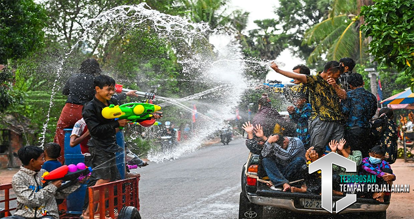 Festival dan Tradisi Lokal Kamboja